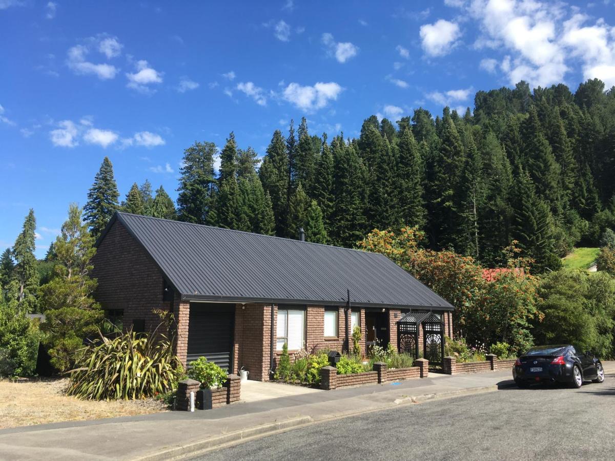 27 Alpine Avenue Villa Hanmer Springs Exterior photo